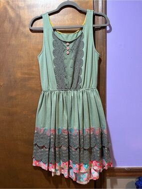 Matilda Jane Sage & Olive Green Tiered Sleeveless Light Rising Dress Top